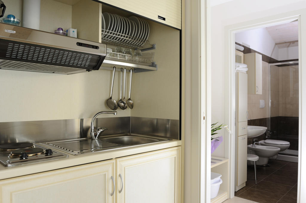 Residence Suite Smeraldo Риччоне Номер фото